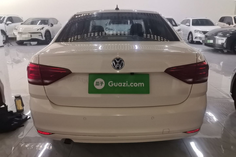 Volkswagen Lavida 2019 car image #6