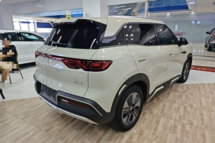 BYD YuanUP 2024 car image #7