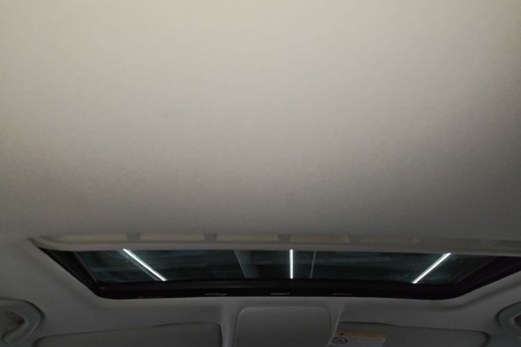Volkswagen Polo 2017 car image #18