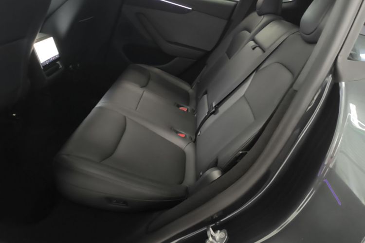 Tesla Model Y 2025 car image #13