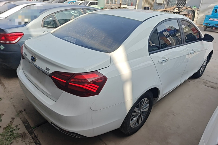 GEELY Emgrand 2018 #7 GEELY Emgrand 2018 car image #7