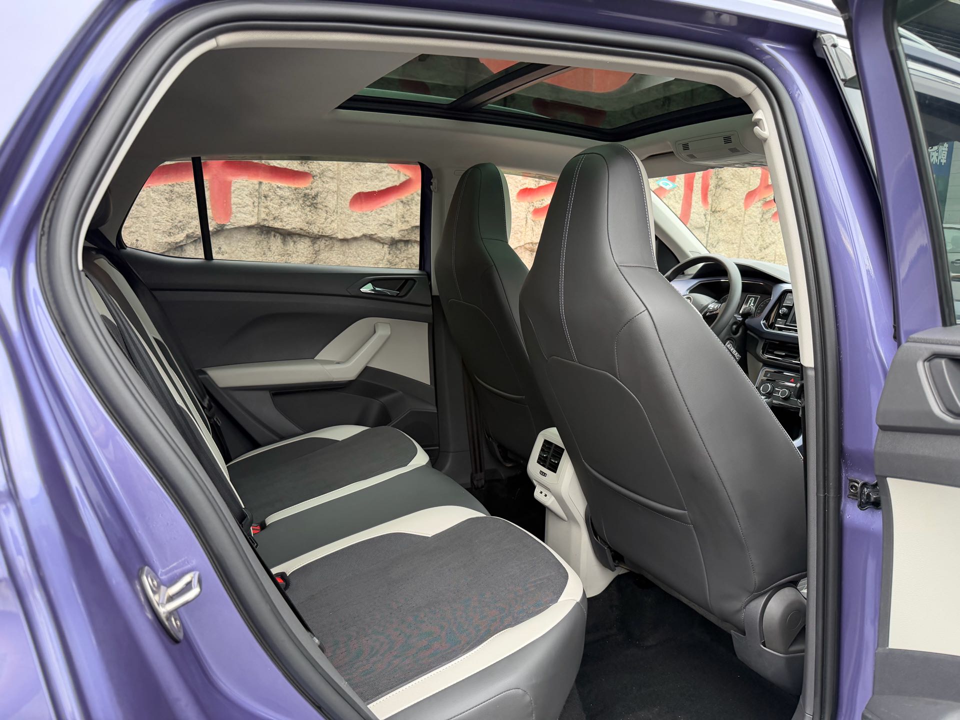 Volkswagen T-Cross 2020 #6 Volkswagen T-Cross 2020 car image #6