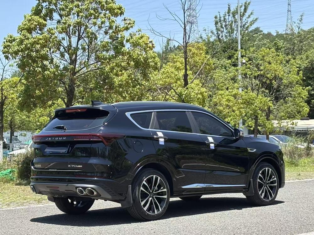 Jetour X70 PLUS 2023 #7 Jetour X70 PLUS 2023 car image #7
