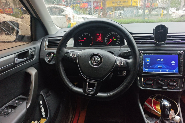 Volkswagen Santana 2019 #12 Volkswagen Santana 2019 car image #12