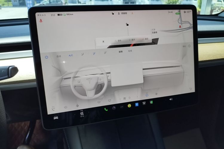 Tesla Model Y 2022 car image #17