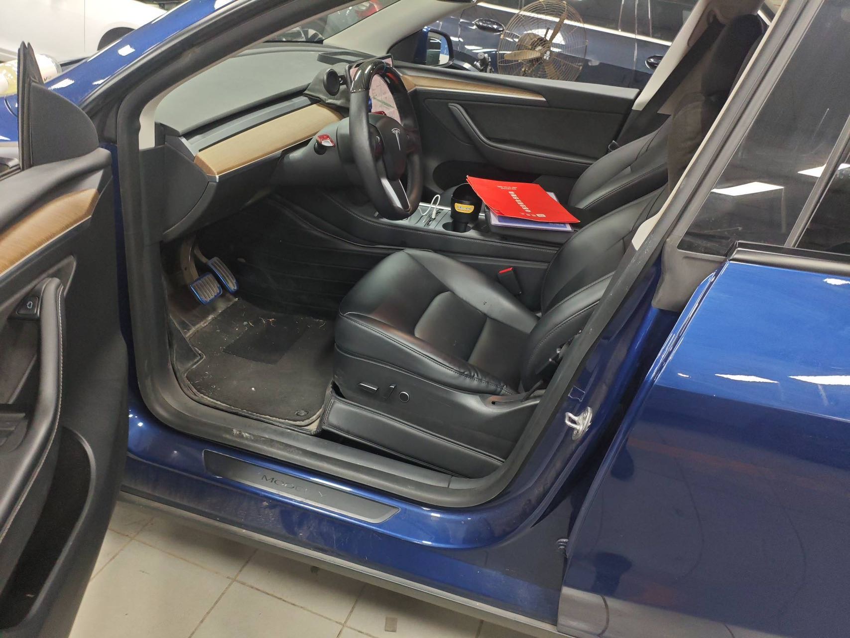 Tesla Model Y 2021 #4 Tesla Model Y 2021 immagine di auto #4