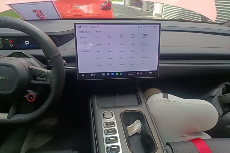 MI SU7 2025 immagine di auto #13