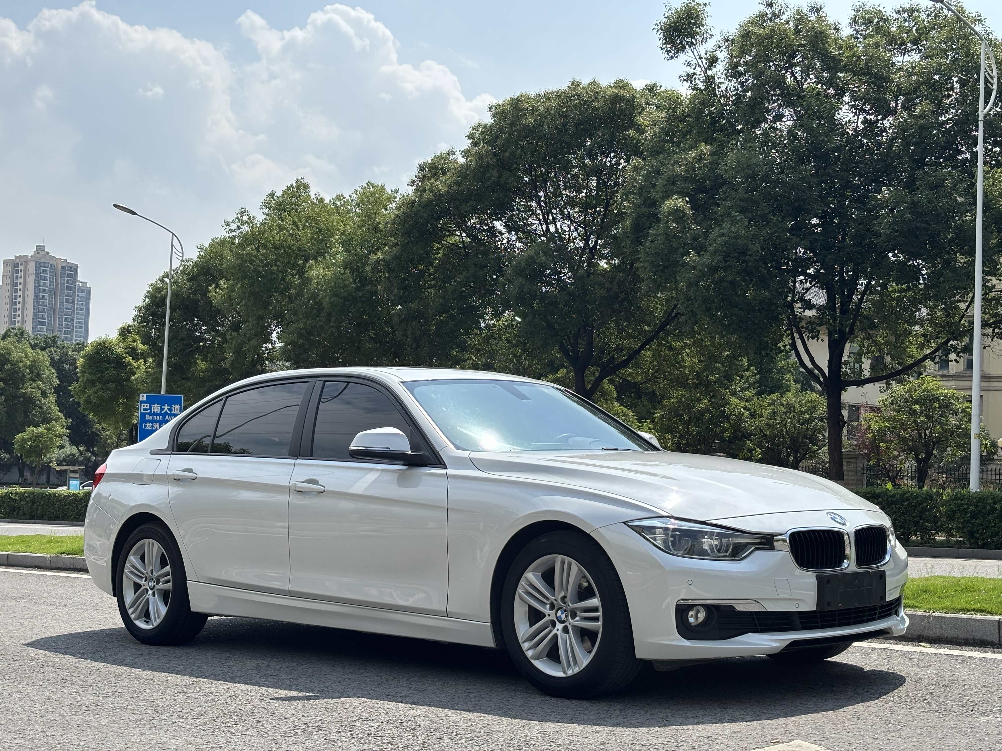 BMW 3 Series 2017 car image #5