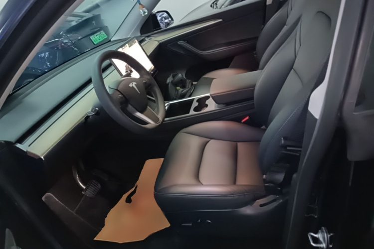 Tesla Model Y 2023 #15 Tesla Model Y 2023 car image #15