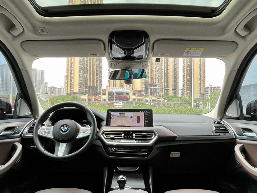 BMW X3 2024 car image #9