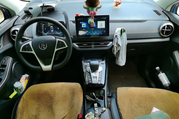 BYD Yuan New Energy 2019 immagine di auto #7