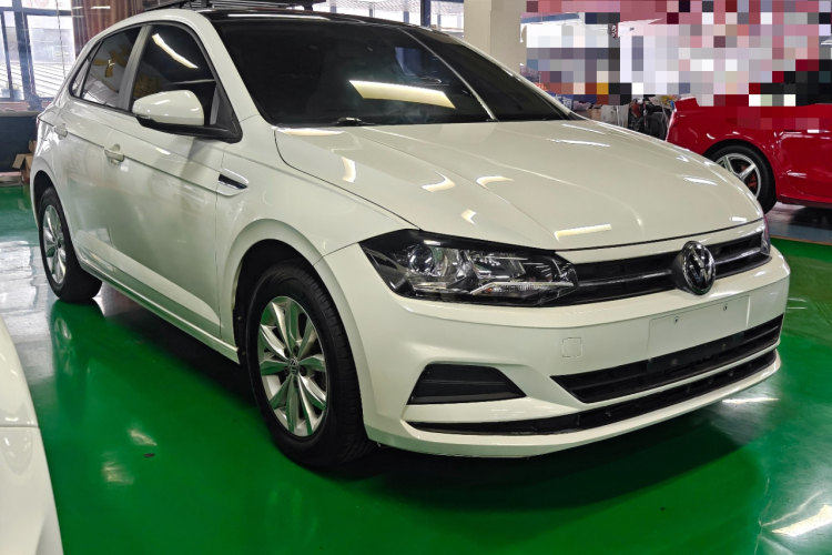 Volkswagen Polo 2021 car image #4
