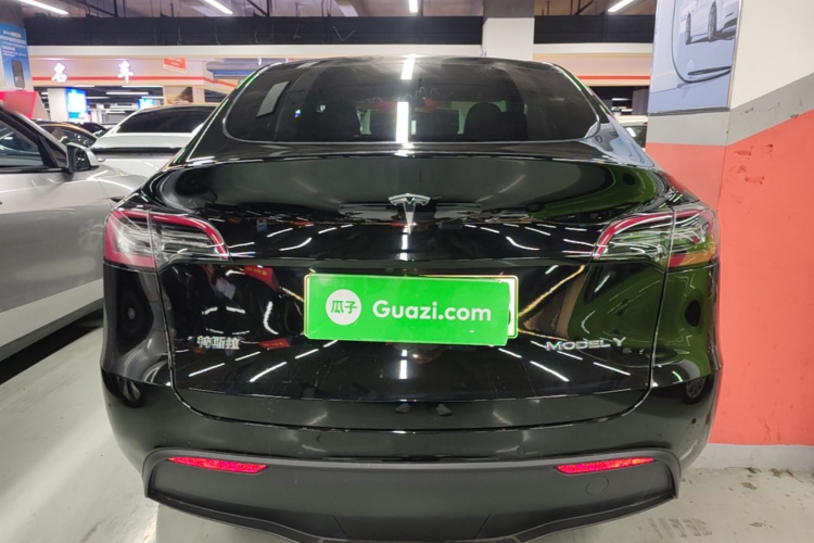 Tesla Model Y 2022 #6 Tesla Model Y 2022 immagine di auto #6