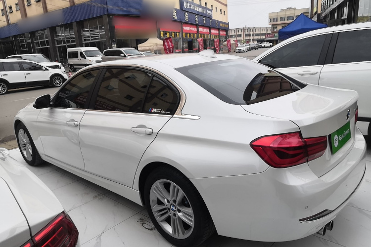 BMW 3 Series 2017 #5 BMW 3 Series 2017 car image #5