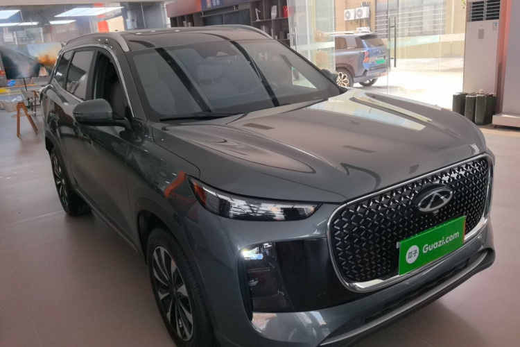 Chery Tiggo 8 Plus 2024 immagine di auto #4