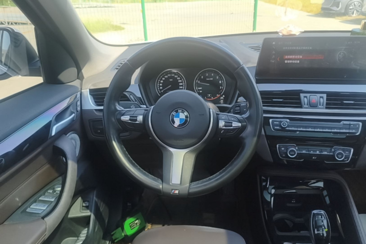 BMW X1 2023 car image #11