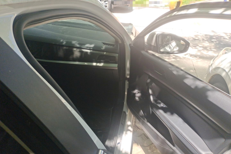 Volkswagen Lavida 2020 car image #27