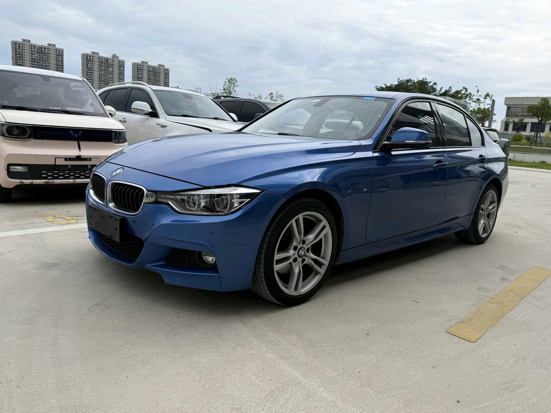 BMW 3 Series 2017 car image 