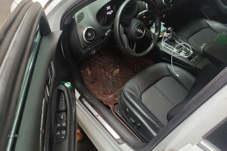 Audi A3 2017 car image #18