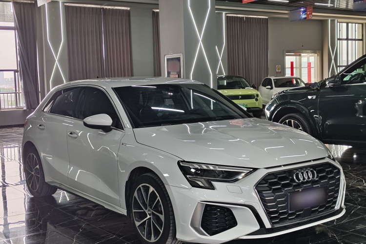Audi A3 2022 car image #4