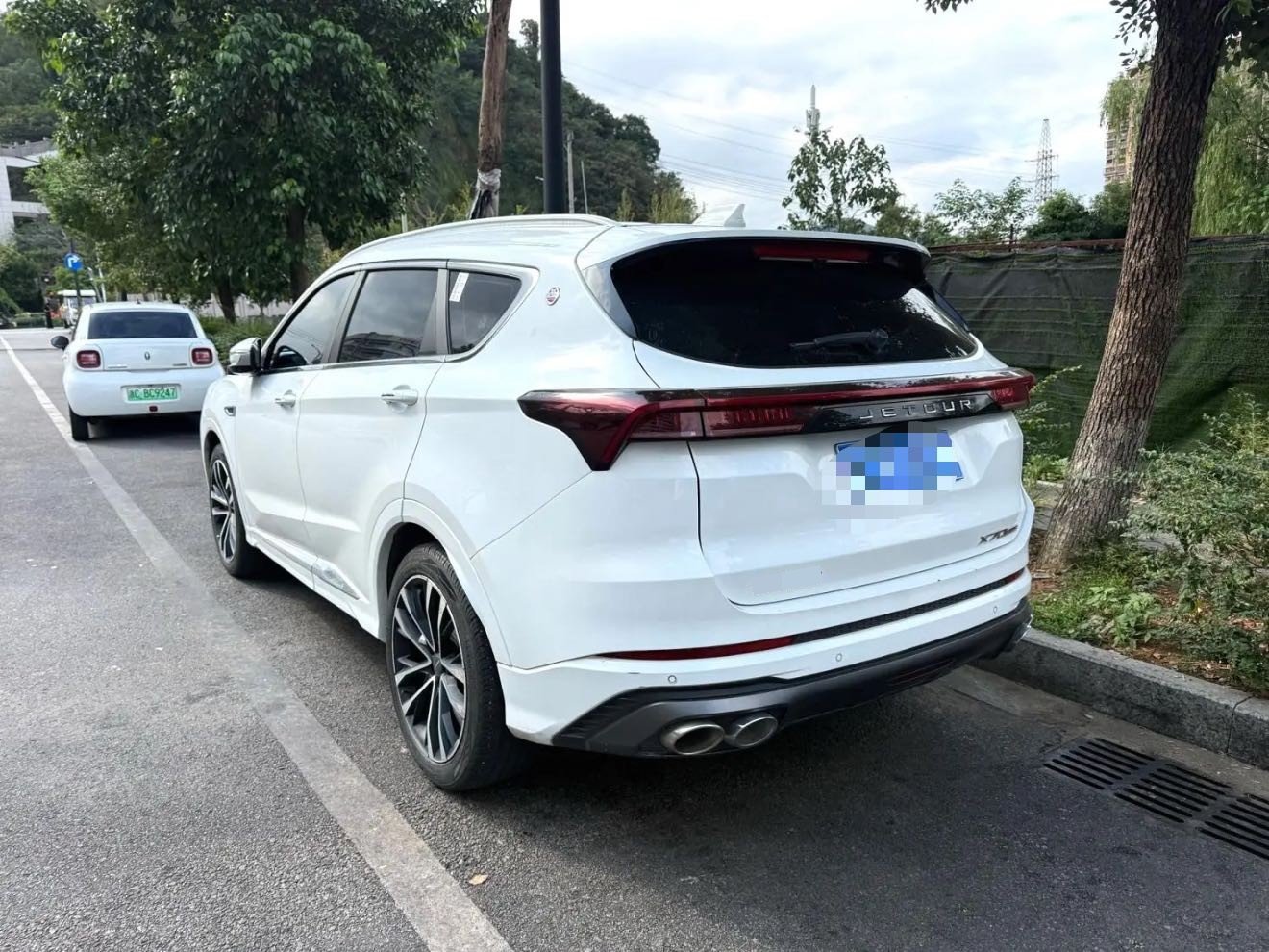 Jetour X70 PLUS 2023 #2 Jetour X70 PLUS 2023 car image #2