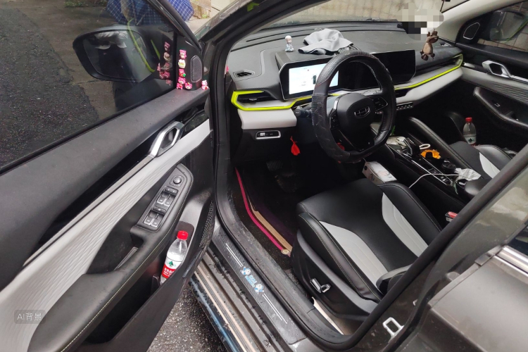 GEELY Coolray 2022 immagine di auto #18