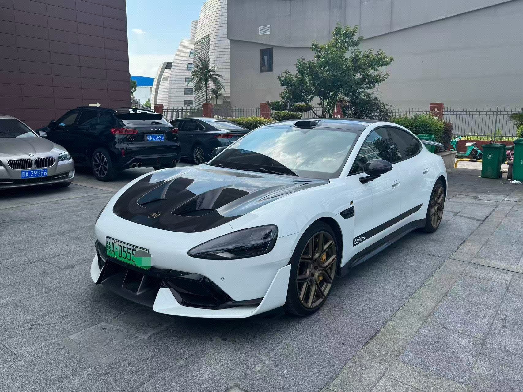 MI SU7 Ultra 2025 car image 