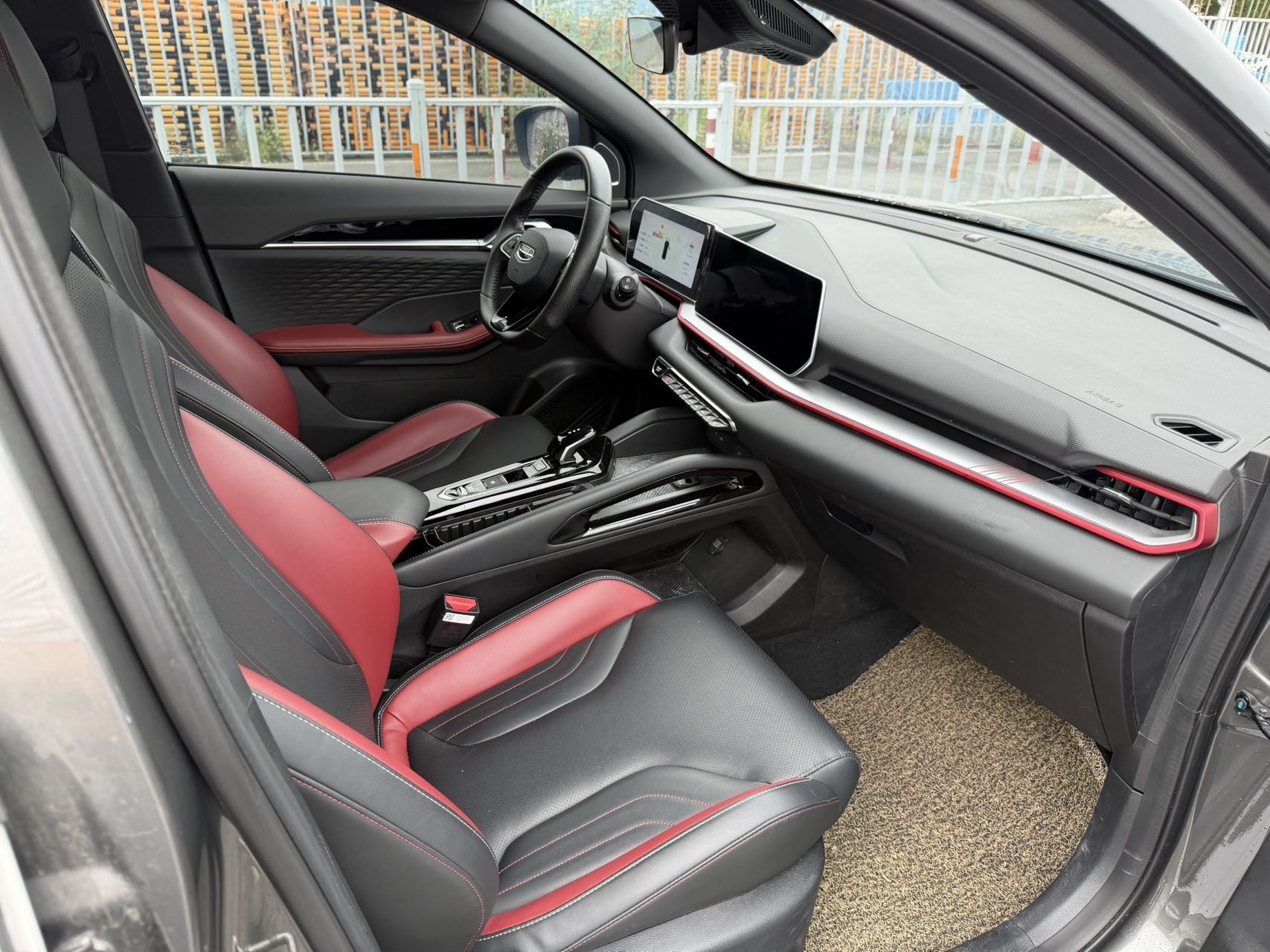 GEELY Coolray 2023 car image #5