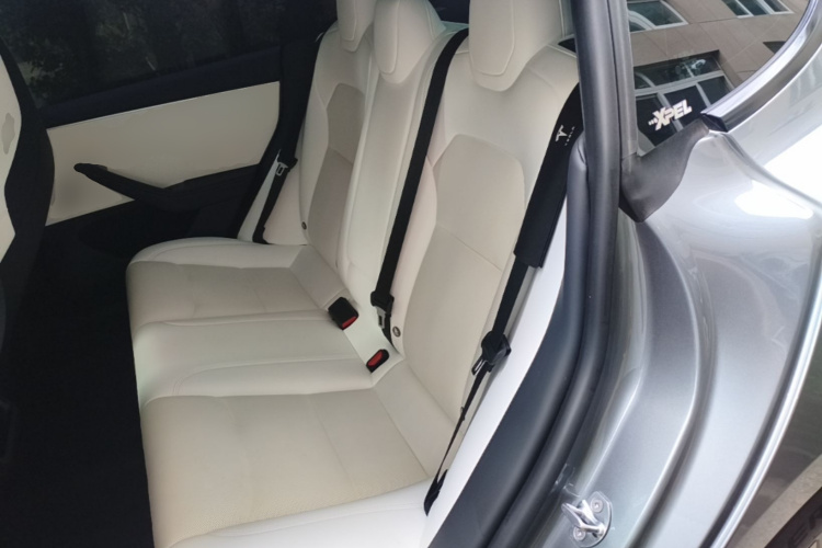 Tesla Model 3 2024 #13 Tesla Model 3 2024 car image #13