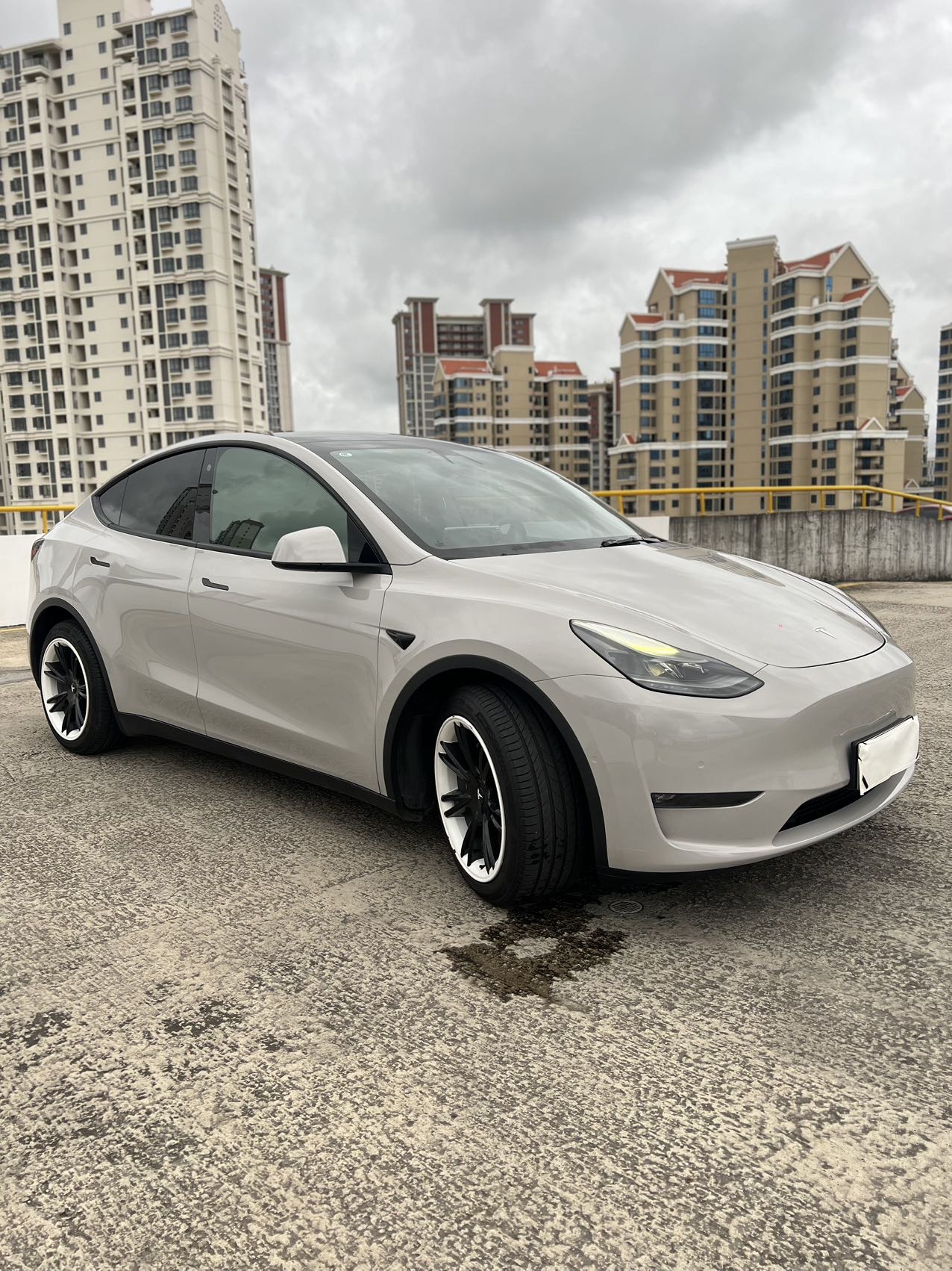 Tesla Model Y 2021 #3 Tesla Model Y 2021 car image #3