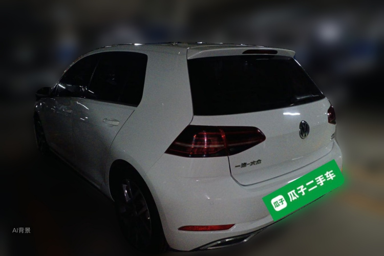 Volkswagen Golf 2018 car image #5