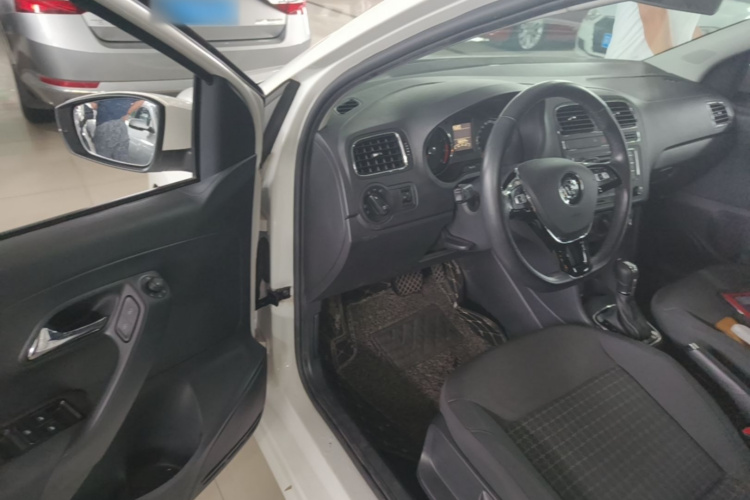 Volkswagen Polo 2018 #16 Volkswagen Polo 2018 car image #16