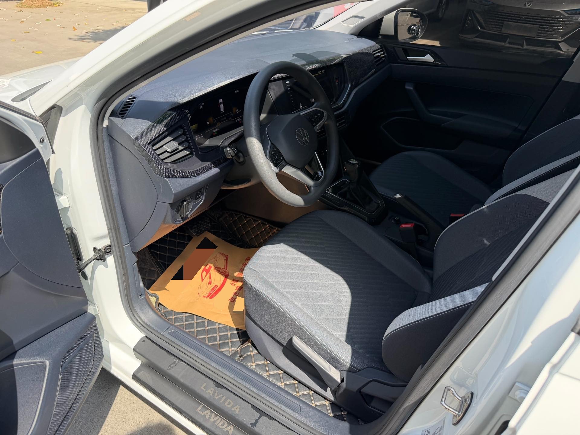 Volkswagen Lavida 2023 immagine di auto #4