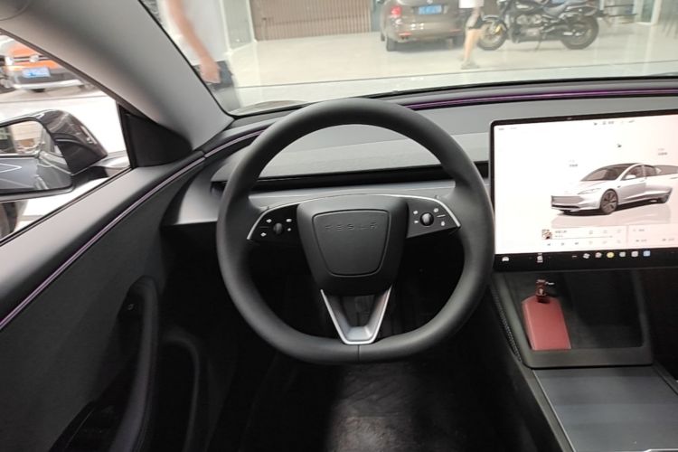Tesla Model 3 2025 #11 Tesla Model 3 2025 car image #11