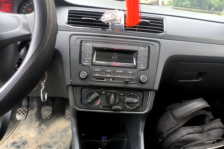 Volkswagen Santana 2019 car image #13