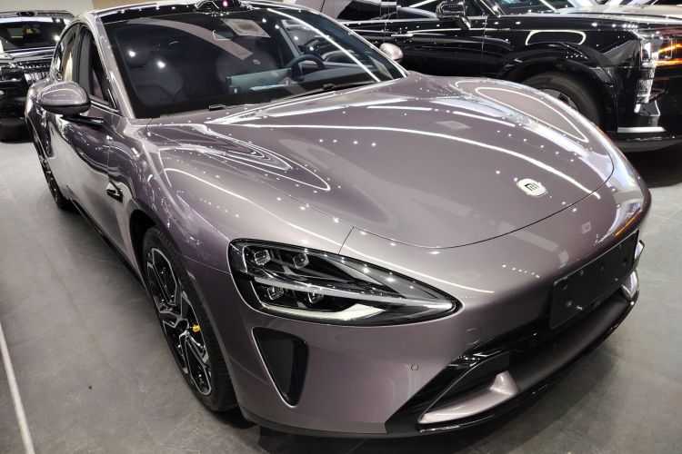 MI SU7 2024 image de voiture #4