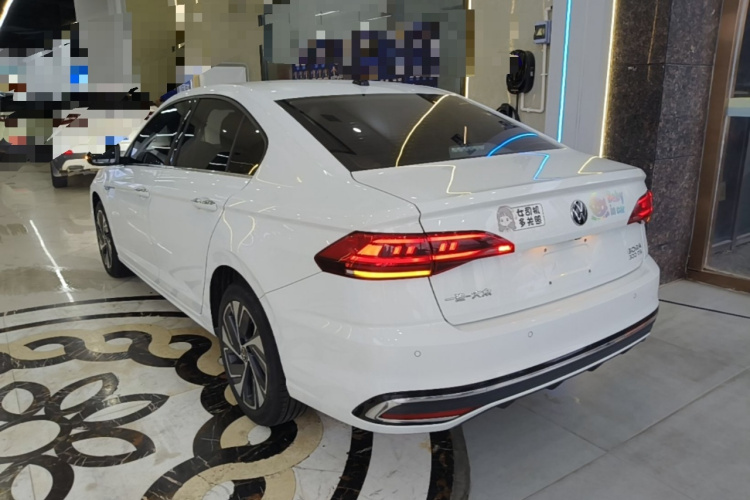 Volkswagen Bora 2023 car image #5