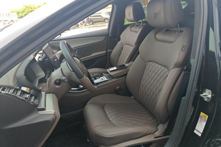 BYD Han 2023 car image #17
