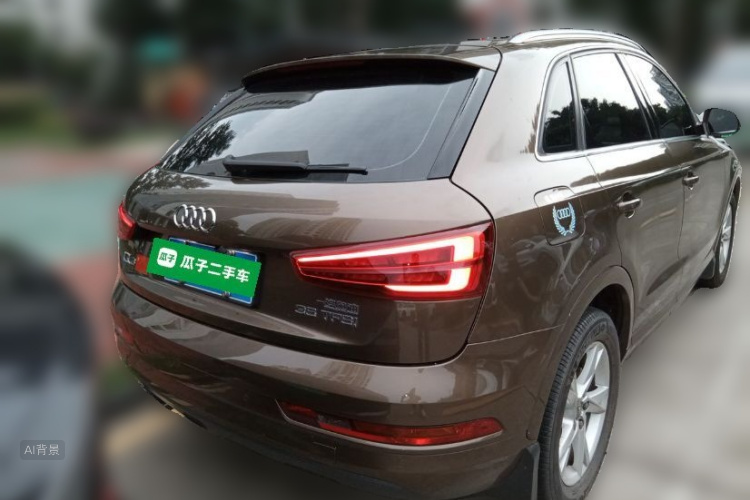 Audi Q3 2018 car image #6