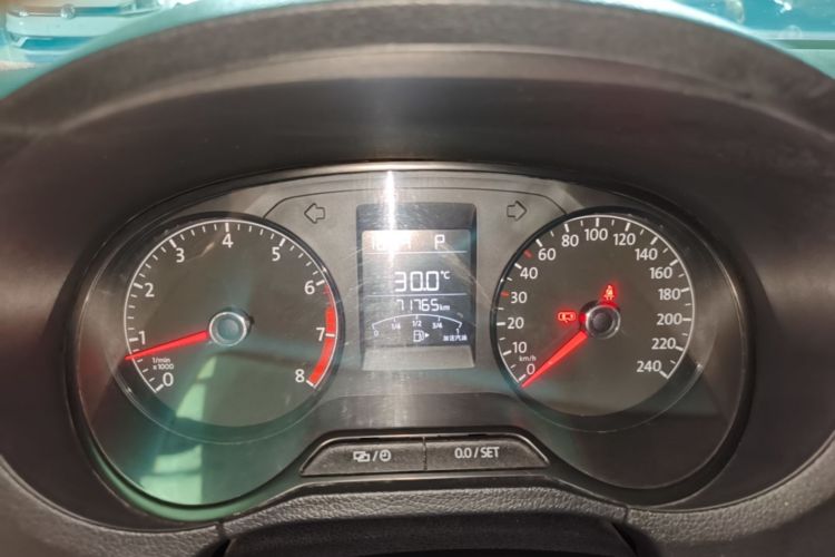 Volkswagen Polo 2018 car image #16