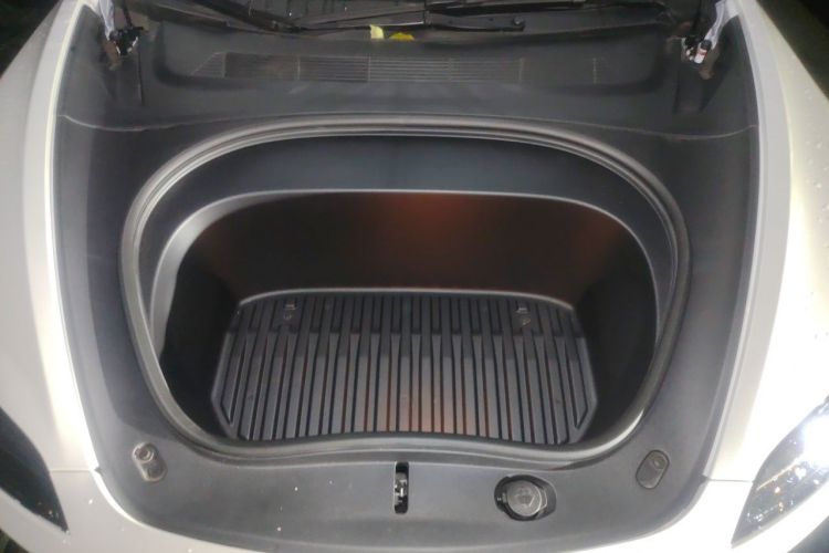 Tesla Model 3 2025 car image #22