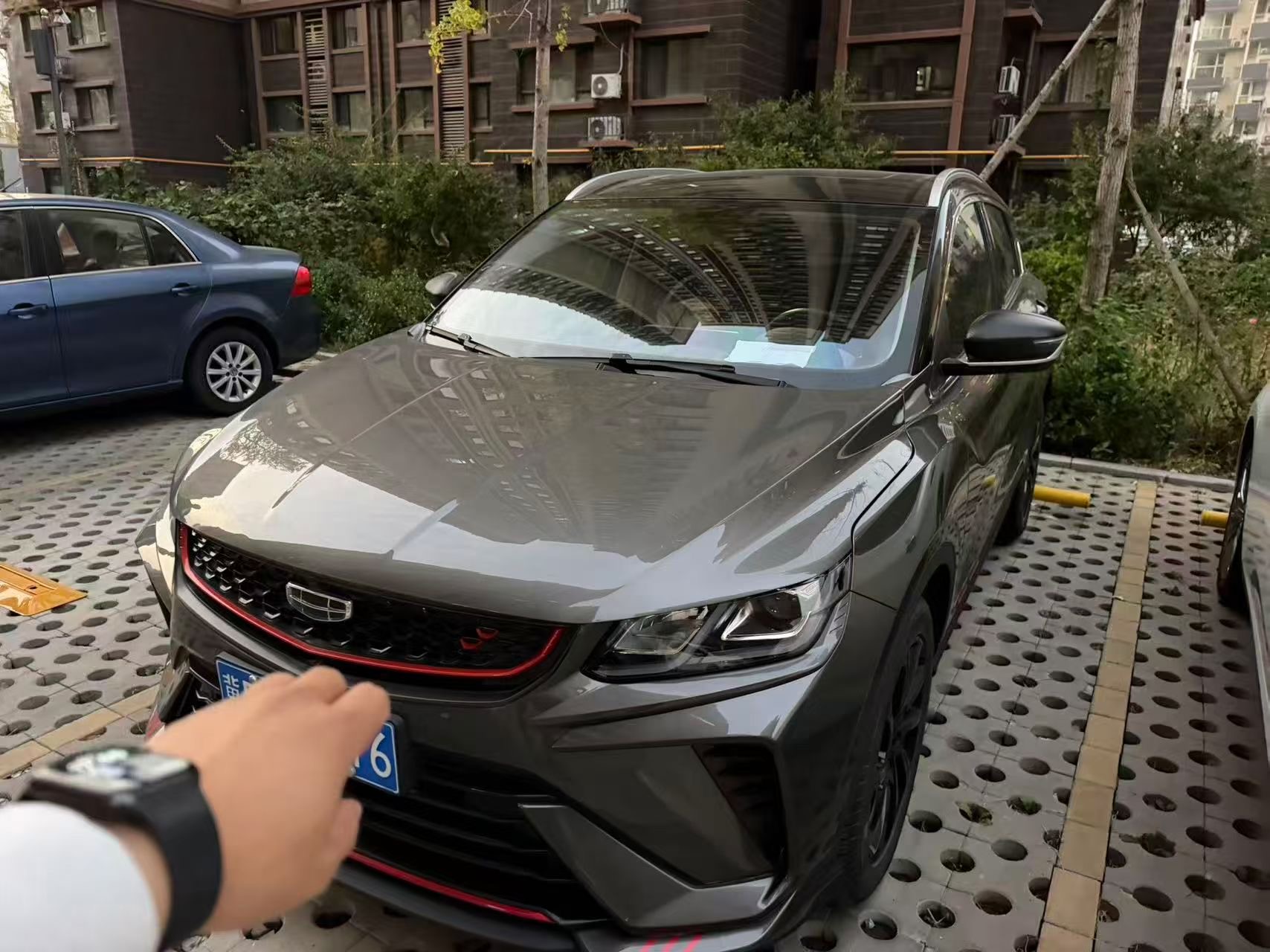 GEELY Coolray 2022 immagine di auto 