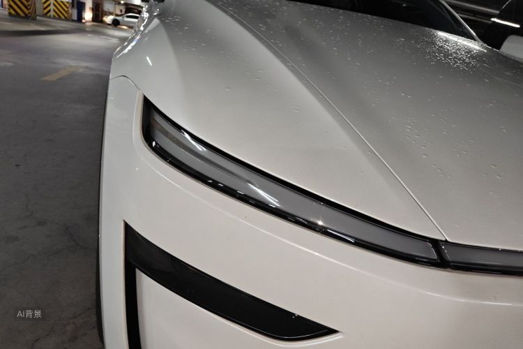 Tesla Model Y 2025 #8 Tesla Model Y 2025 car image #8