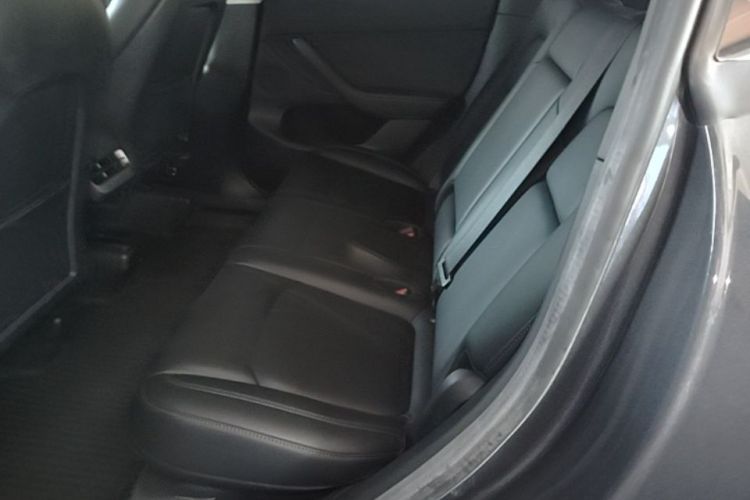 Tesla Model Y 2022 #17 Tesla Model Y 2022 car image #17
