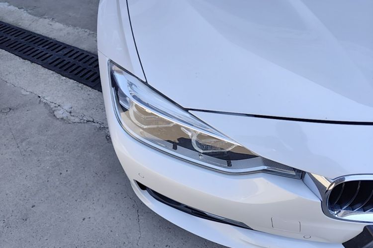 BMW 3 Series 2017 #8 BMW 3 Series 2017 car image #8