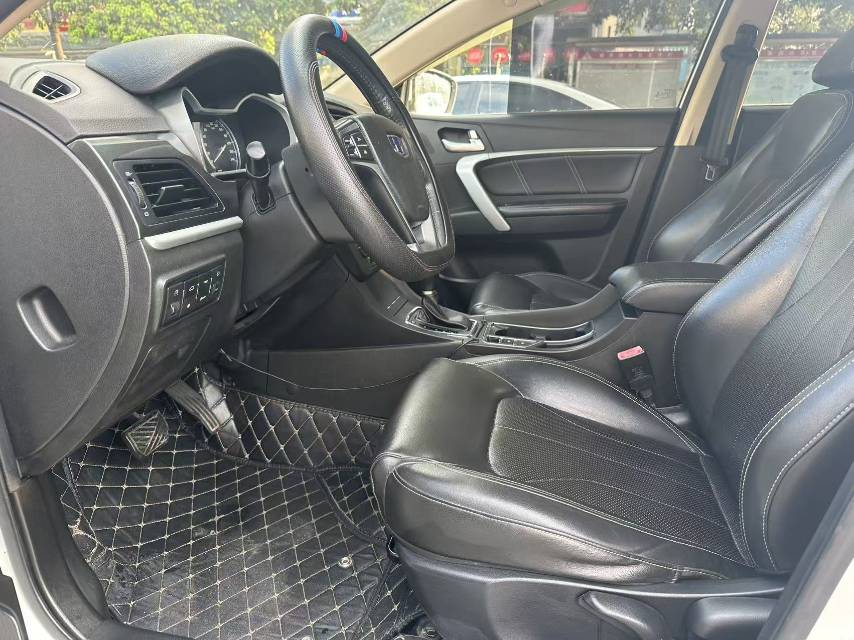 GEELY Emgrand 2016 car image #7