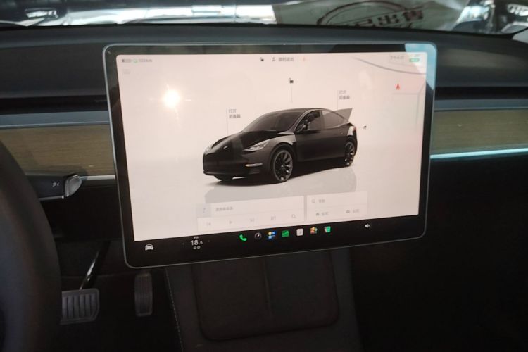 Tesla Model Y 2023 #13 Tesla Model Y 2023 car image #13