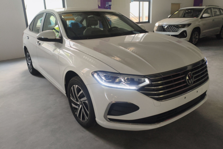 Volkswagen Lavida 2026 imagen de coche #4