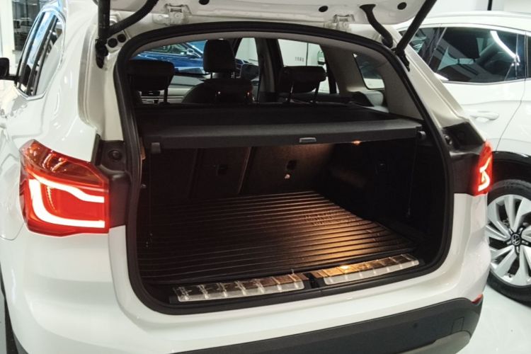 BMW X1 2018 #21 BMW X1 2018 car image #21