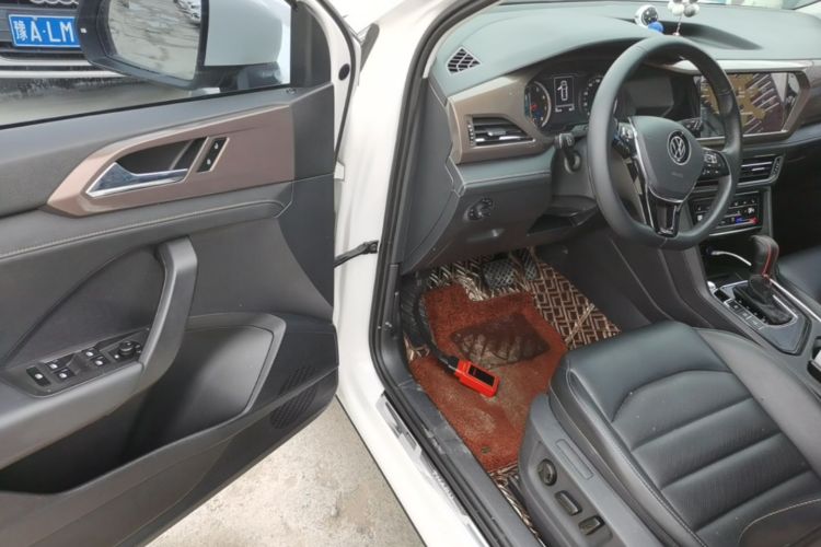 Volkswagen Tharu 2021 car image #16